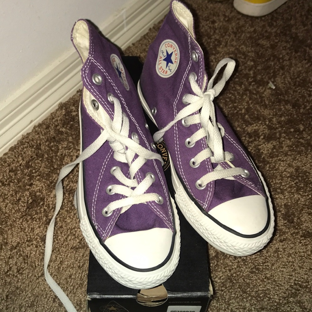 Purple High Top Converse Sz. 6 Womens